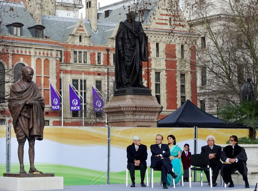Finance Minister Arun Jaitley, actor Amitabh Bachchan and others at unveiling of the historic statue of Mahatma Gandhi at Parliament Square, in London, Mar. 14. (Press Trust of India)