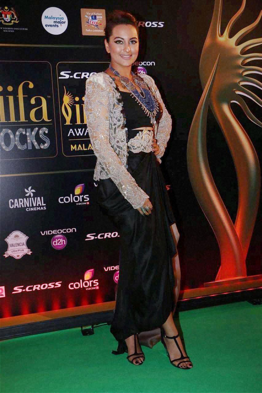 Sonakshi Sinha arrives at the "green carpet" for IIFA Rocks. (Press Trust of India)  