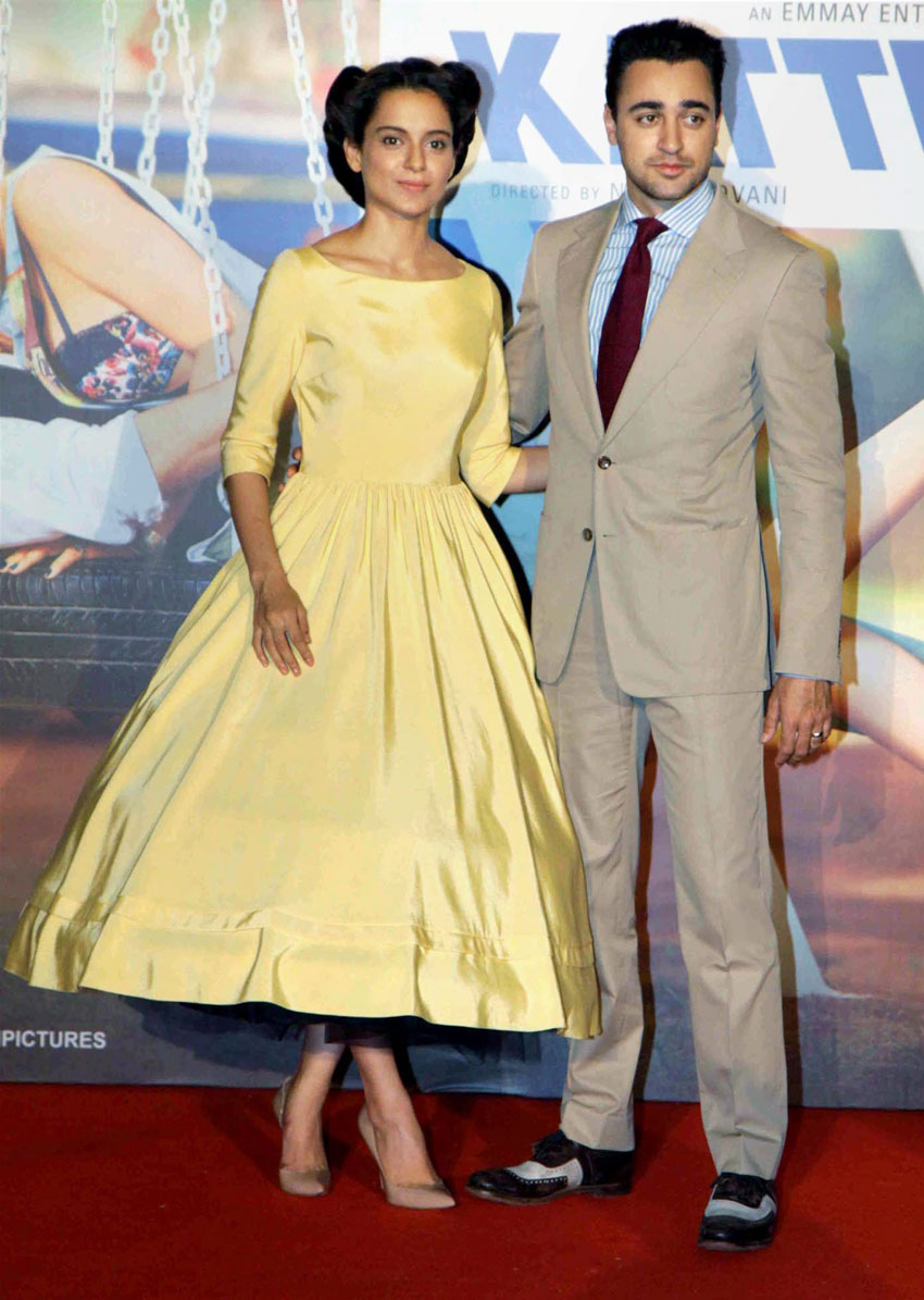 Kangana Ranaut and Imran Khan (r) at the trailer launch of “Katti Batti,” in Mumbai, Jun. 14. (Press Trust of India)