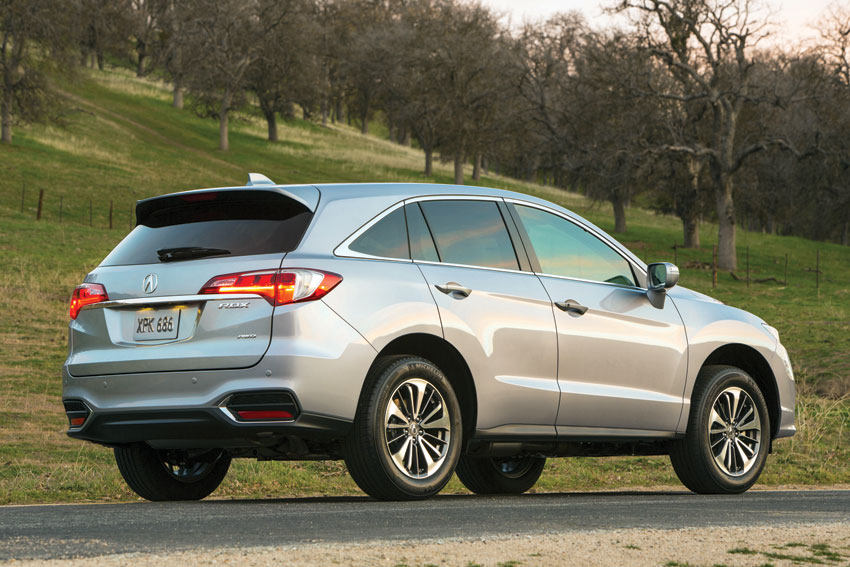 Exterior view of the 2016 Acura RDX with AWD and Advance Package. 