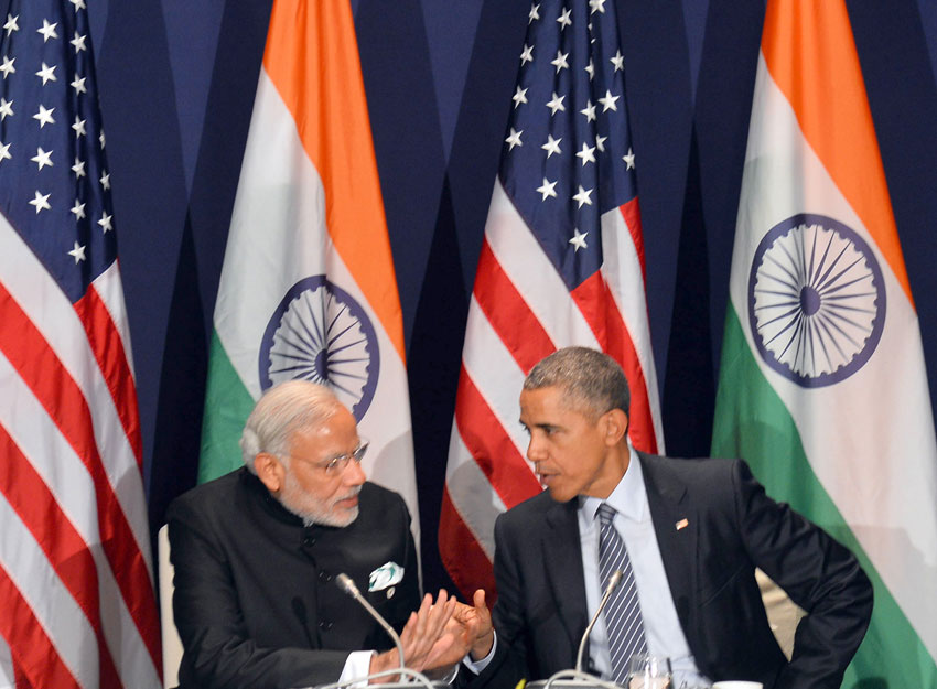 Prime Minister Narendra Modi meeting U.S. President Barack Obama, on the sidelines of COP21 Summit, in Paris, Nov. 30. (Press Information Bureau) 