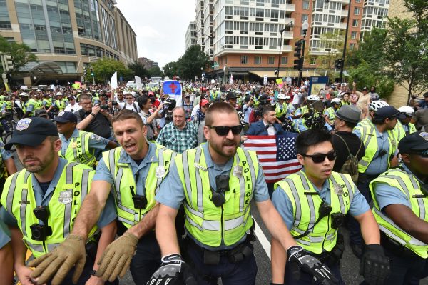 Siliconeer | Washington Police Brace As Hundreds Protest Neo-Nazi ...