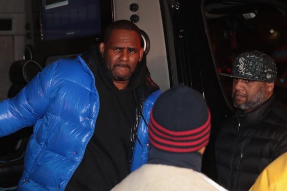 Siliconeer | Singer R. Kelly Gets $1 Million Bail | Siliconeer