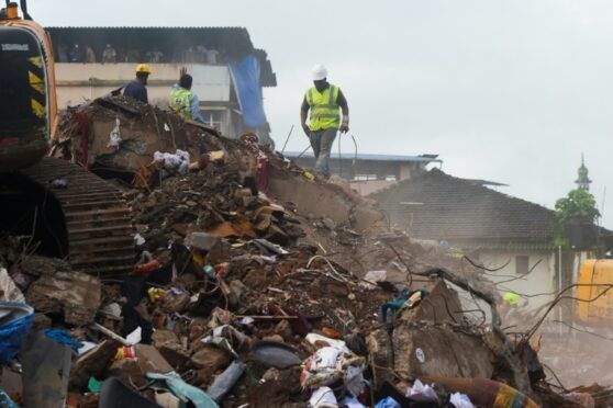 Siliconeer | India Rescuers Pull 4-year-old Survivor From Collapsed ...