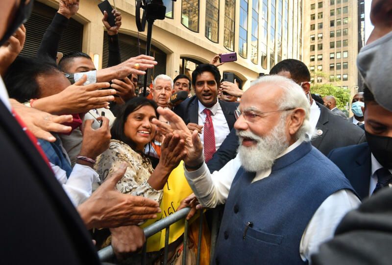Indian Prime Minister Narendra Modi receives a warm welcome in New York, Sept. 25. (PIB)