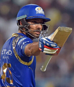 page-sports-cricket-2015iplchamps-03